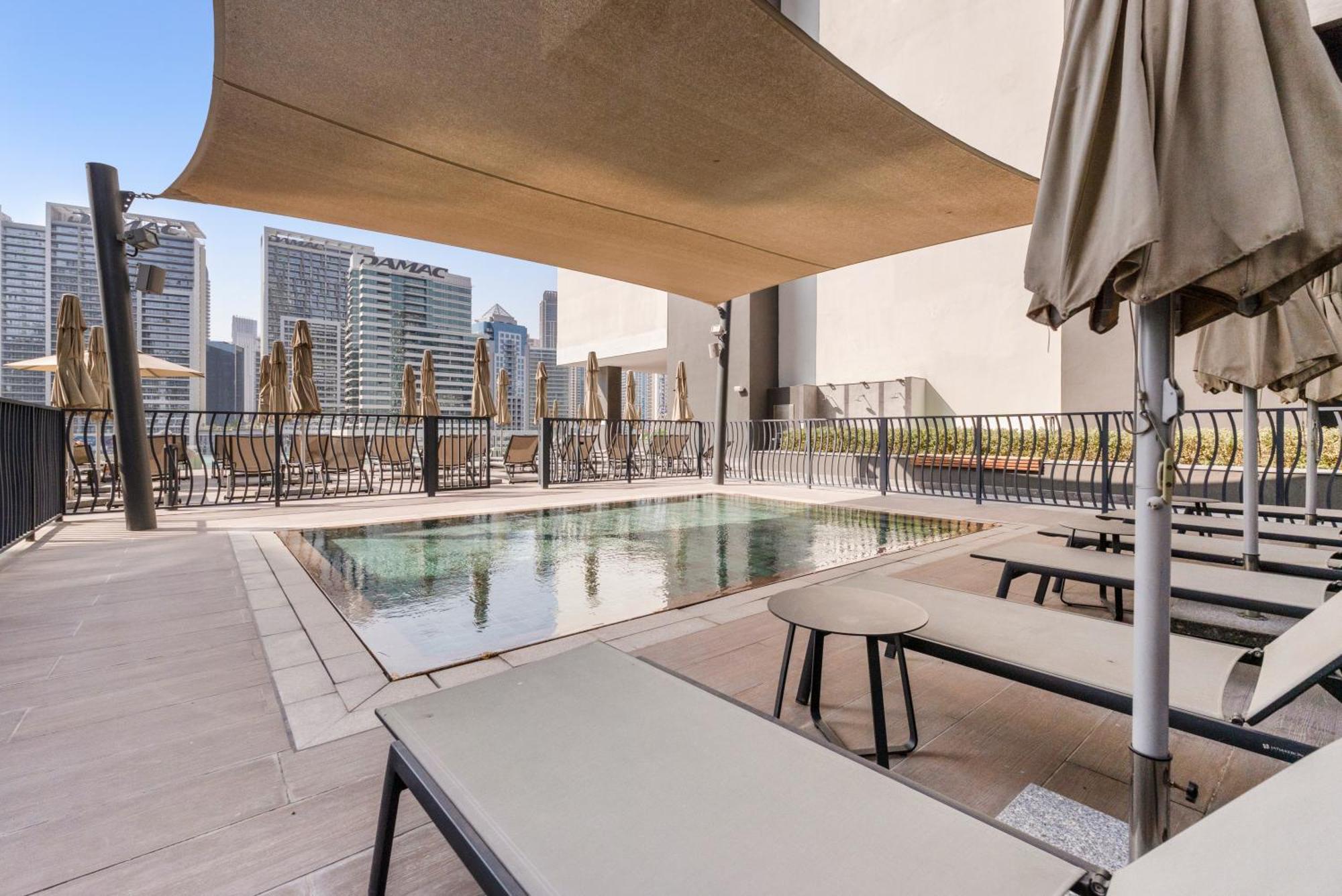 15 Northside - Brand New Full Burj View - 1br Apartment Dubai