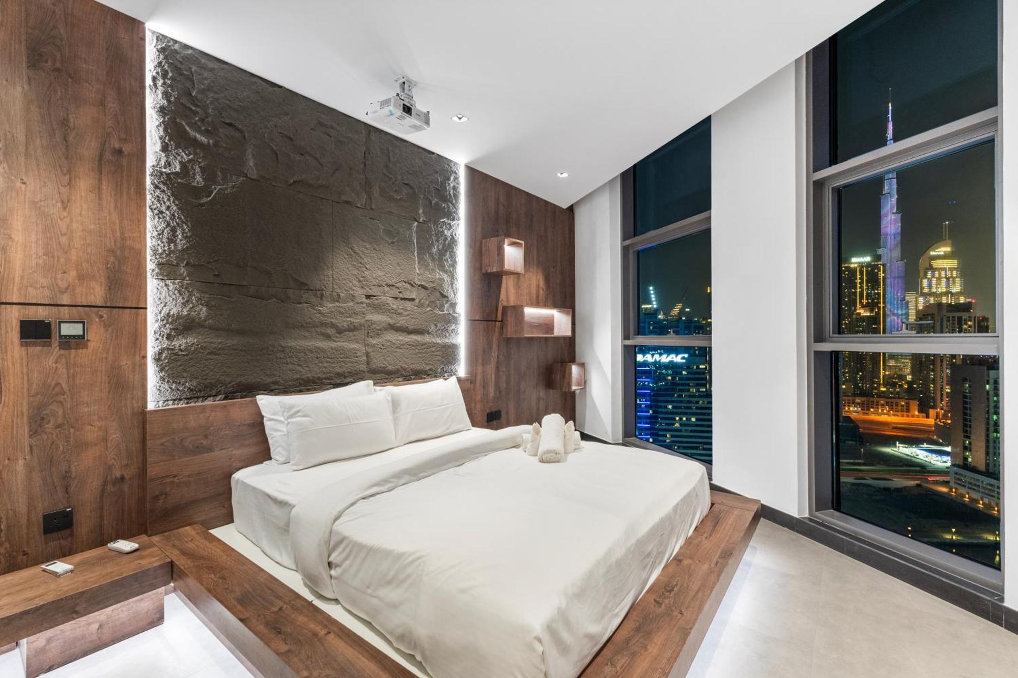 15 Northside - Brand New Full Burj View - 1br